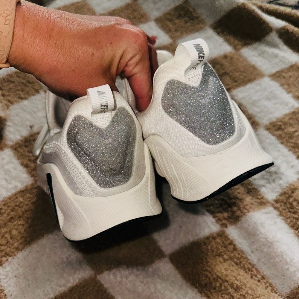 NIKE METCONS